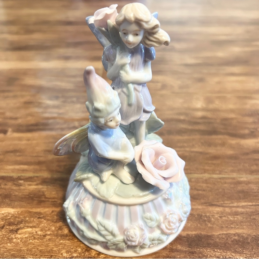 EUC Fairies ceramic figurine sculpture pastel fairy roses Fairycore fantasydecor
